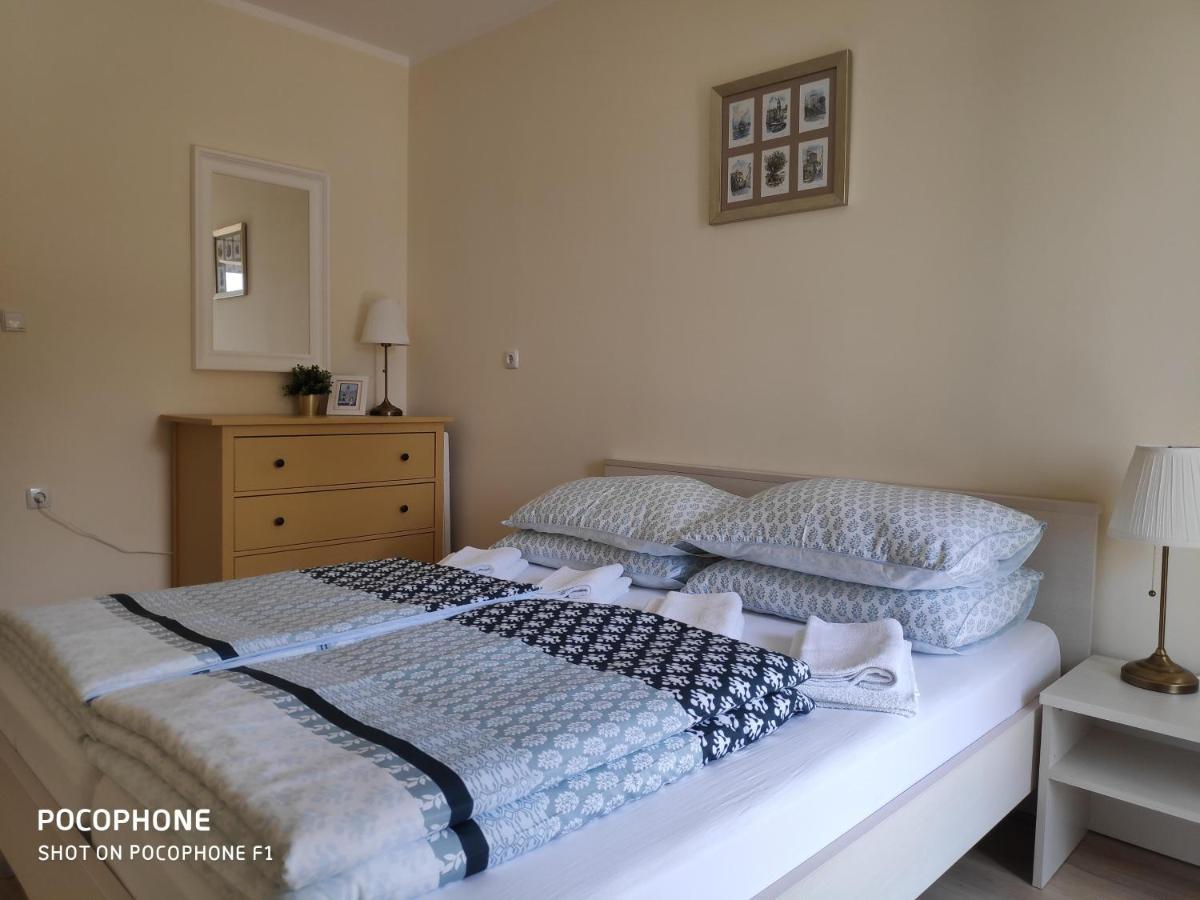 Apartments Dupin Primosten Luaran gambar